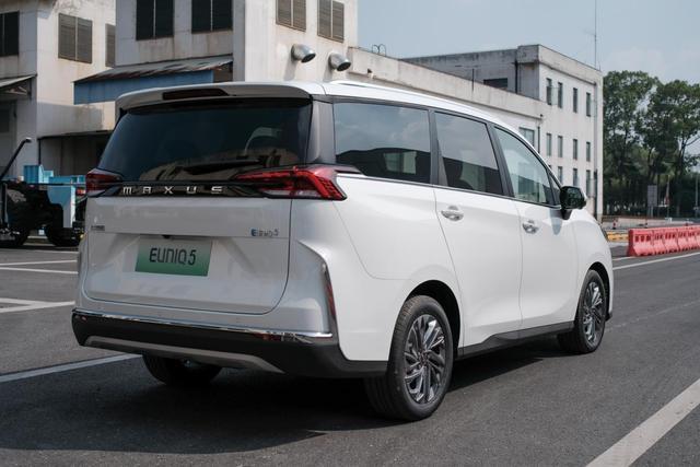 座全能家旅新能源mpv车型euniq 5,就在欧洲市场创造了亮眼的销售成绩